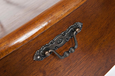 Тумба прикроватная AT-300 фото Тумба прикроватная AT-300. Фото